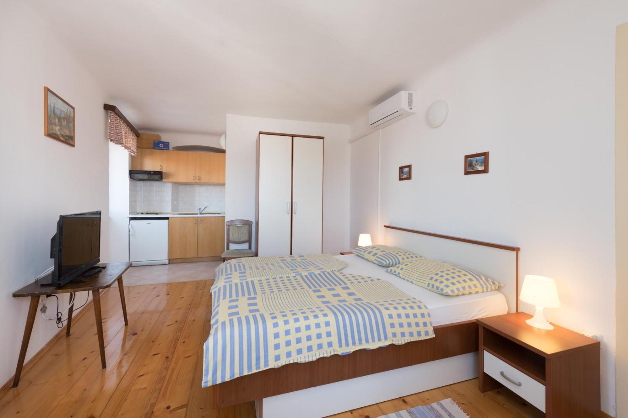 Apartments Mirakul Mali Lošinj Habitación foto